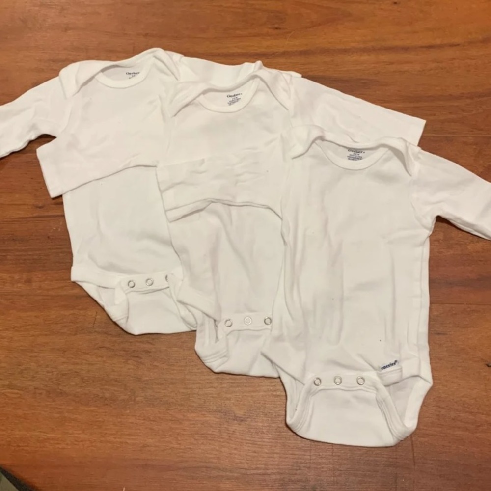 3 long sleeve onesies